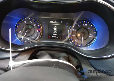 2015 Chrysler 200 S из США, поврежденный, VIN 1C3CCCDG8FN530584